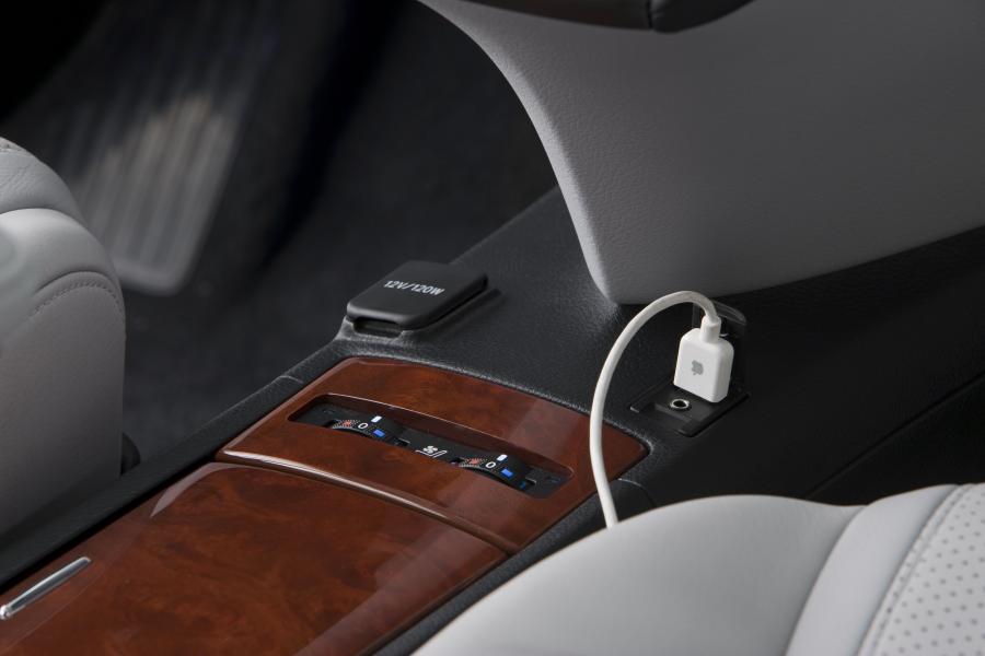  Lexus HS250h 2009 года  (фото 49 из 273)